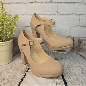 Y-NOT ARIEL PUMPS MARY JANES HEELED NUDE COLOR LIKE NEW WOMENS SIZE 6.5
